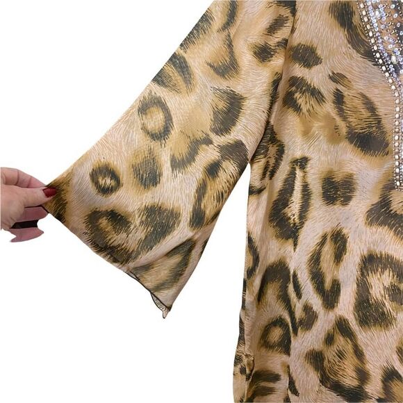 Faith Animal Print Beaded Chiffon Sheer V-Neck Tunic Blouse Size Medium - Picture 2 of 10